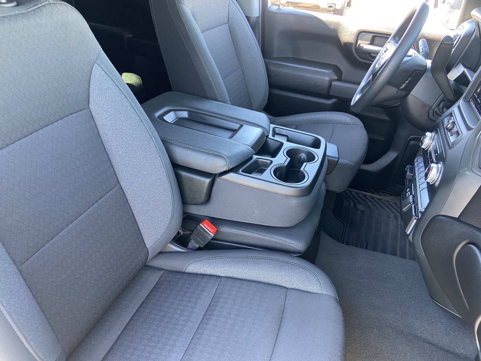 2025 GMC Sierra 1500 Pro - Photo 9