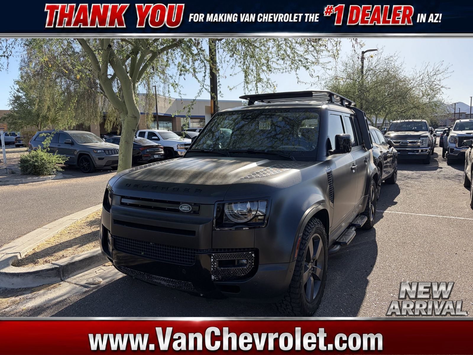 2020 Land Rover Defender SE's photo