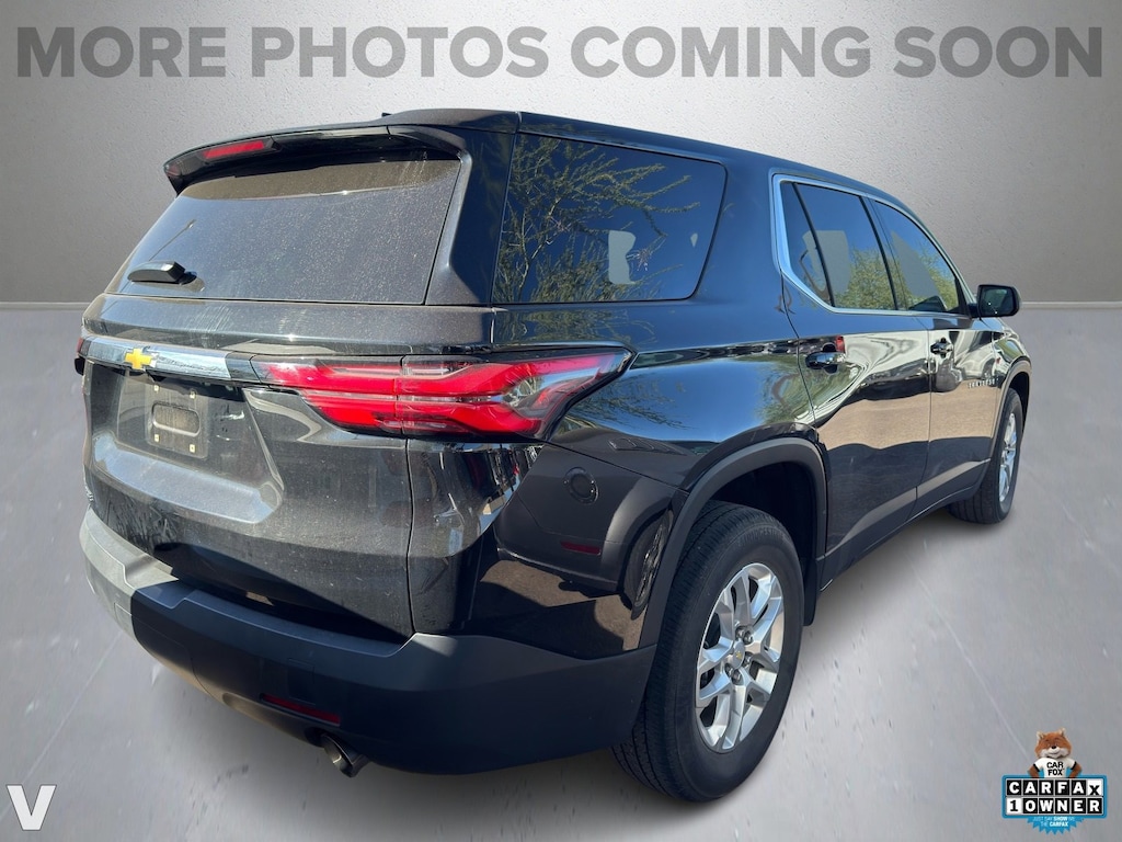 Used 2023 Chevrolet Traverse LS SUV