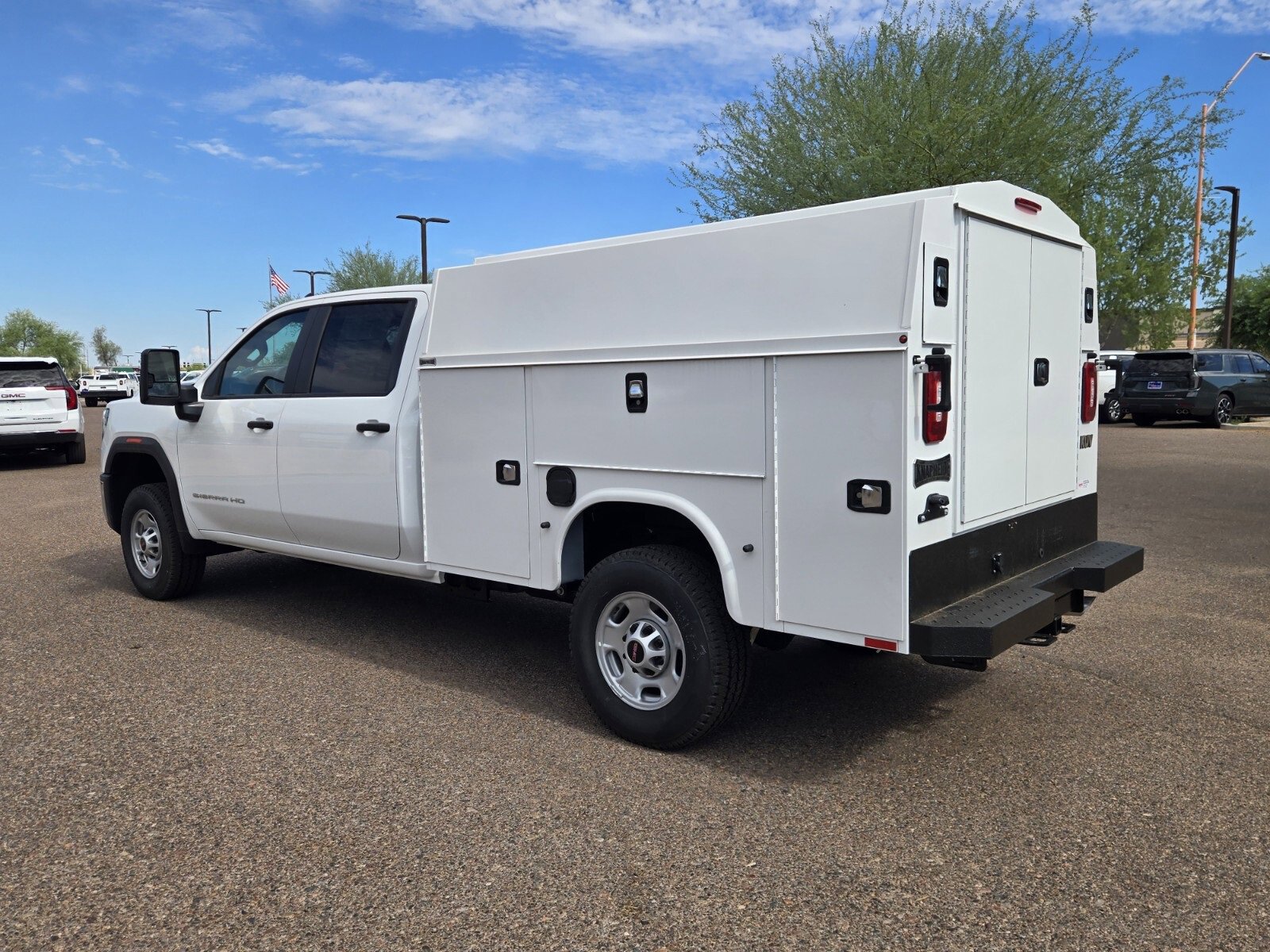 2025 Gmc Sierra 2500 HD Pro photo 3