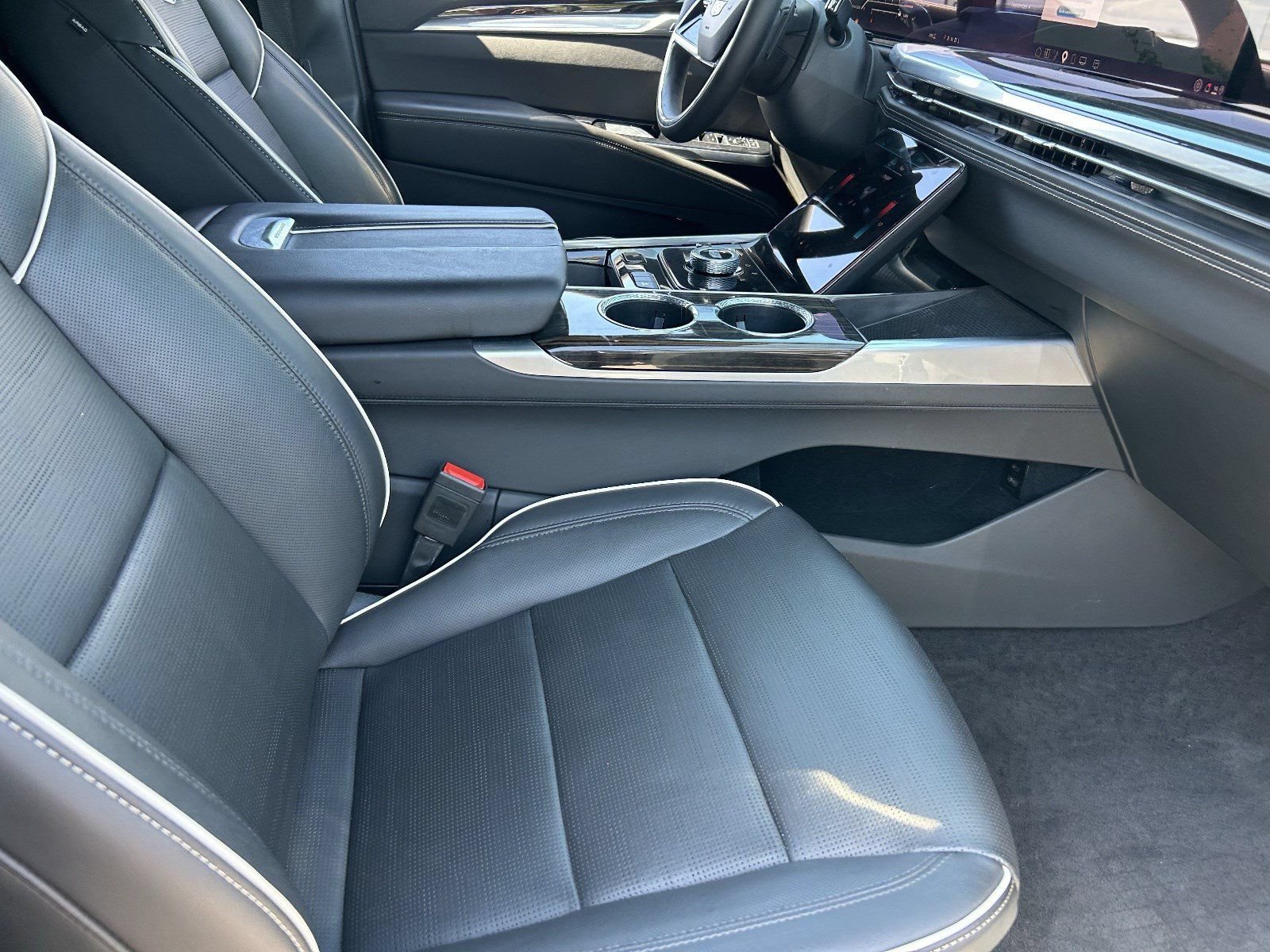 2025 Cadillac Escalade ESV Premium Luxury - Photo 12