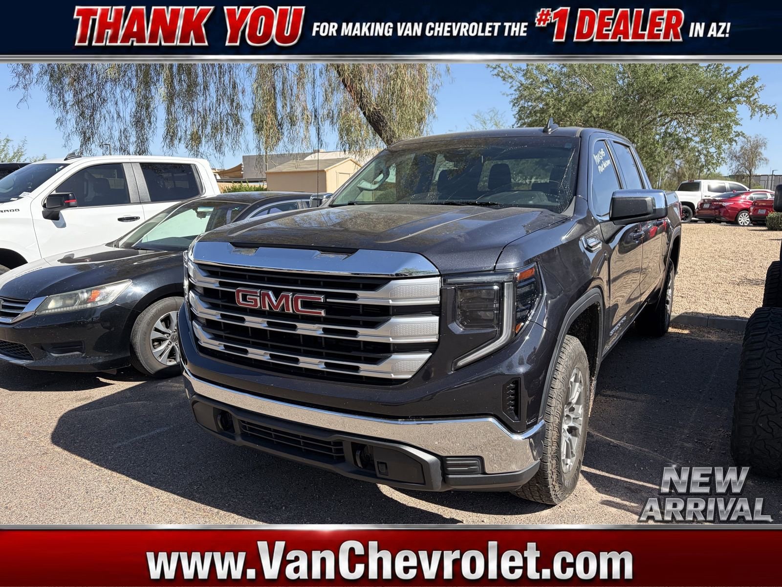 2023 GMC Sierra 4WD Crew Cab Short Box SLE's photo