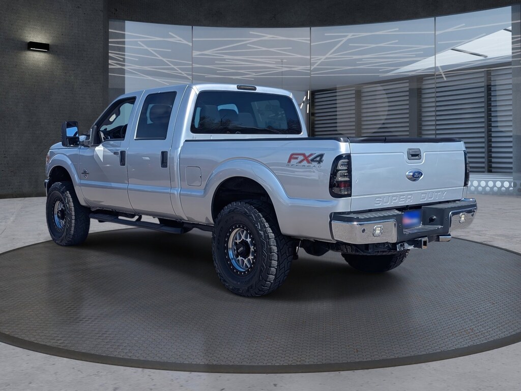 Used 2015 Ford Super Duty F-250 SRW Lariat Truck Crew Cab