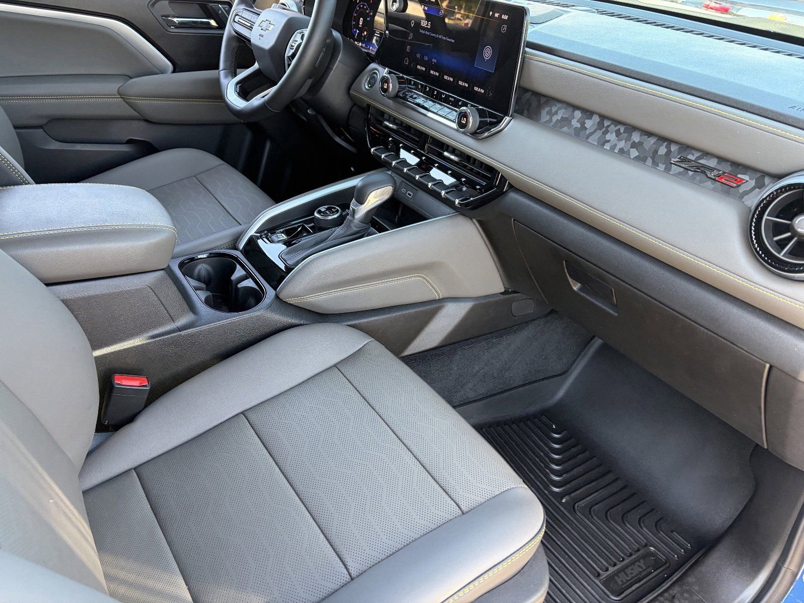 2025 Chevrolet Colorado ZR2 - Photo 13