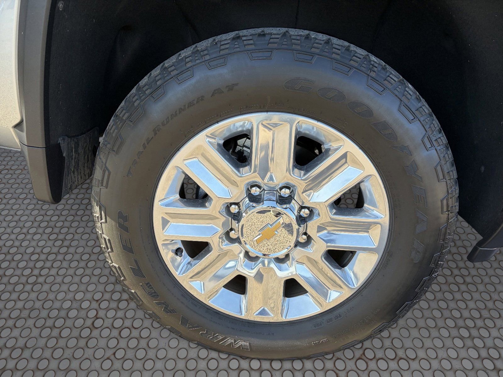 2025 Chevrolet Silverado 3500HD High Country - Photo 10