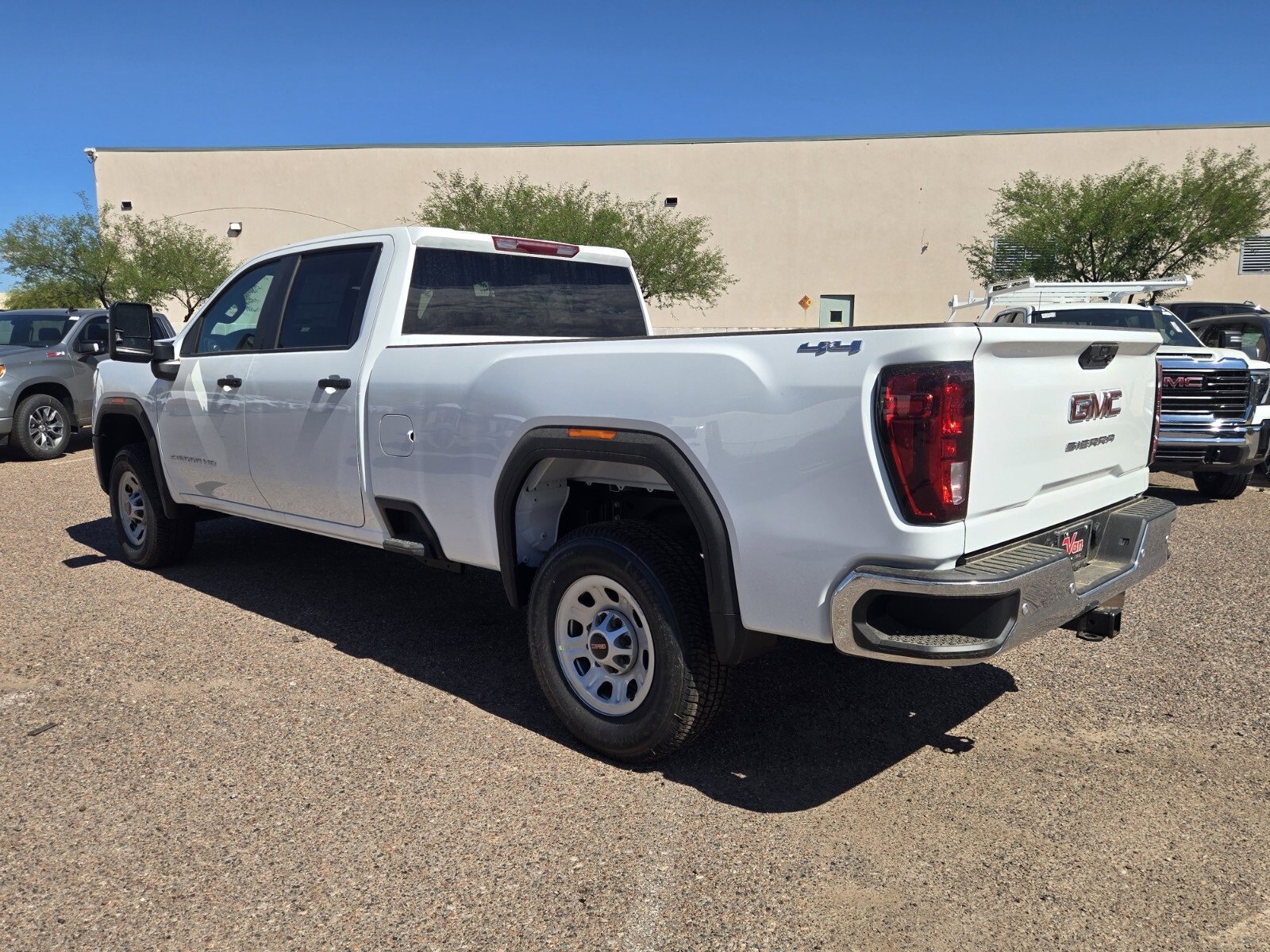 2025 Gmc Sierra 3500 HD Pro photo 3