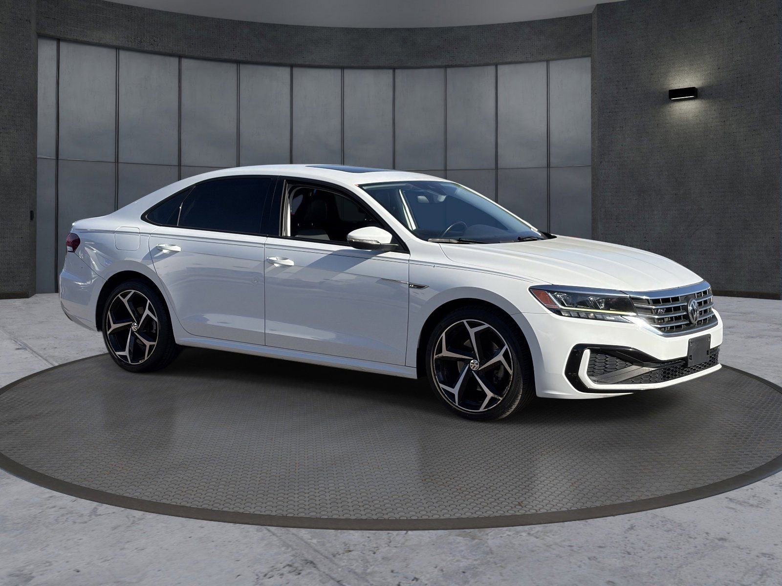 2020 Volkswagen Passat R-Line - Photo 8