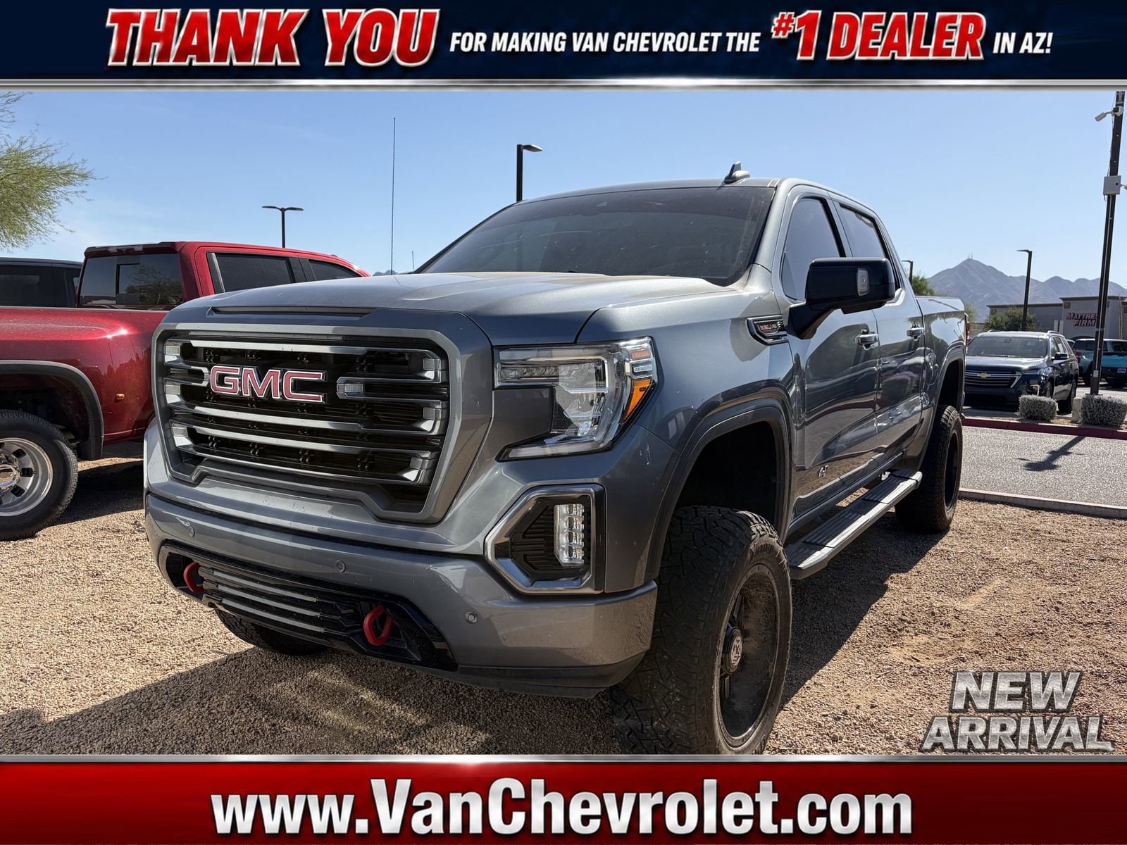 2020 GMC Sierra 4WD Crew Cab Short Box AT4's photo