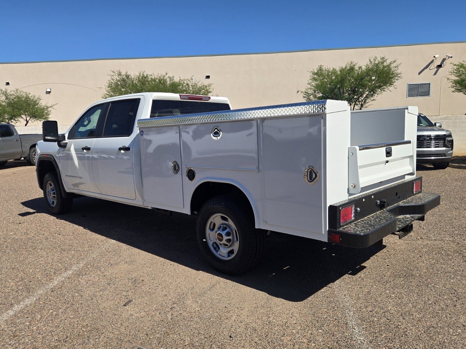 2025 Gmc Sierra 2500 HD Pro photo 3