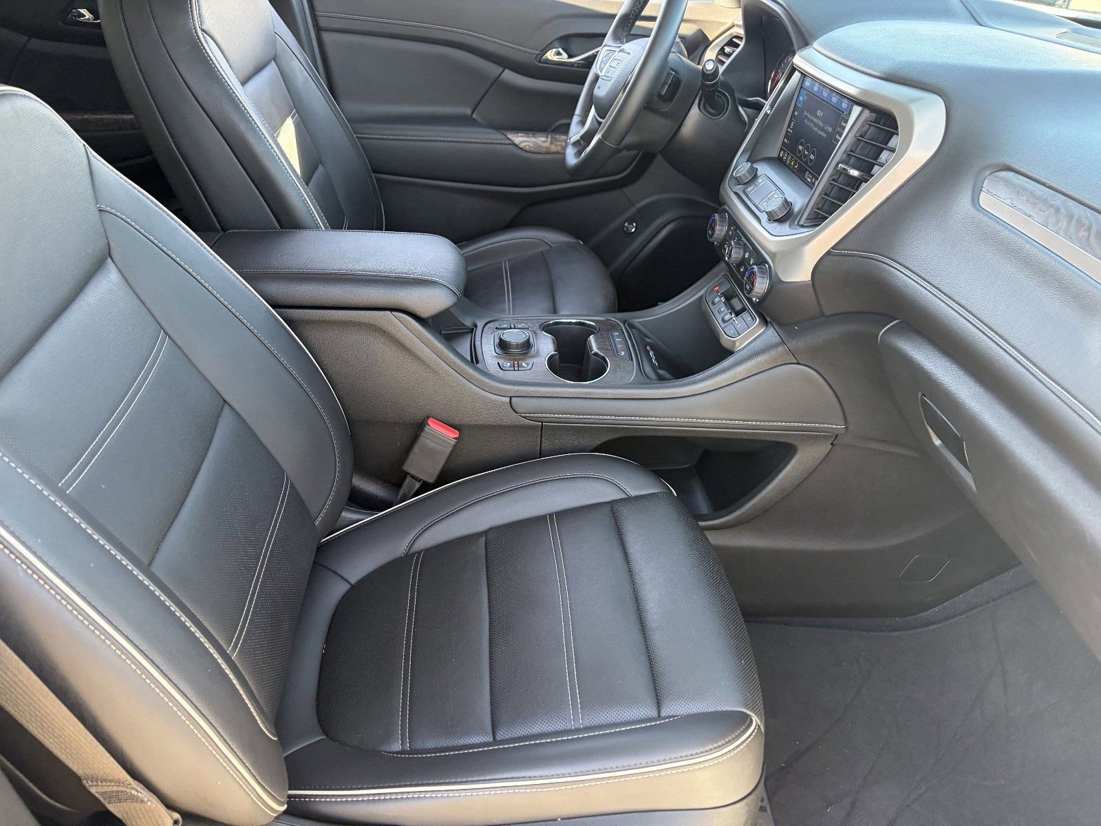 2023 GMC Acadia Denali - Photo 12
