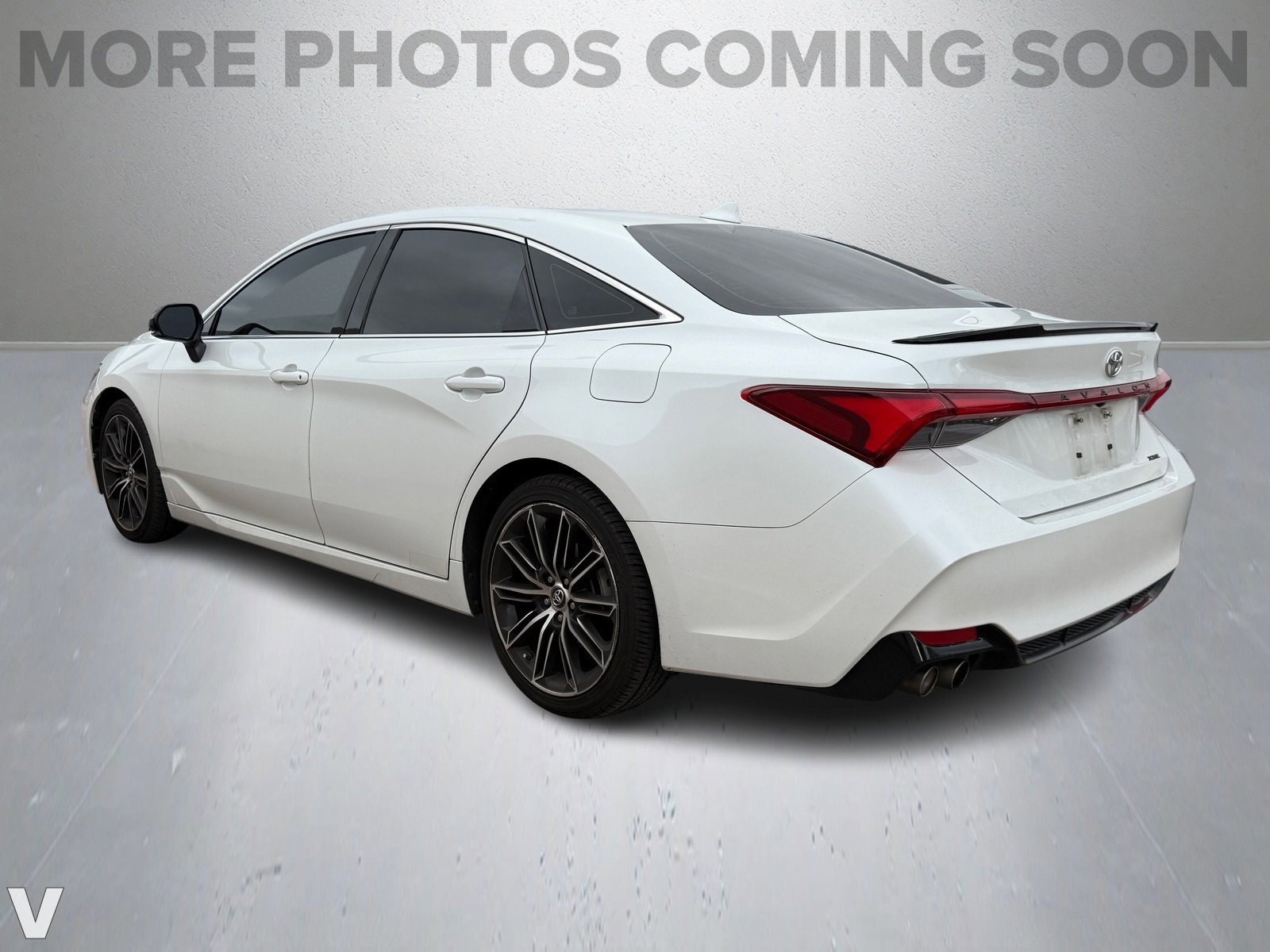 2019 Toyota Avalon XLE XSE Touring Limited photo 2