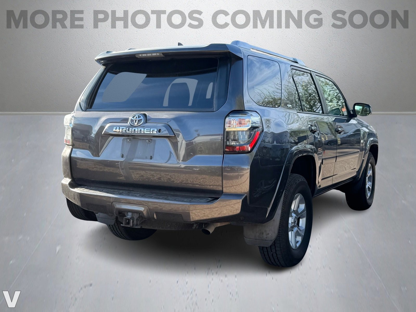2016 Toyota 4Runner Limited photo 4