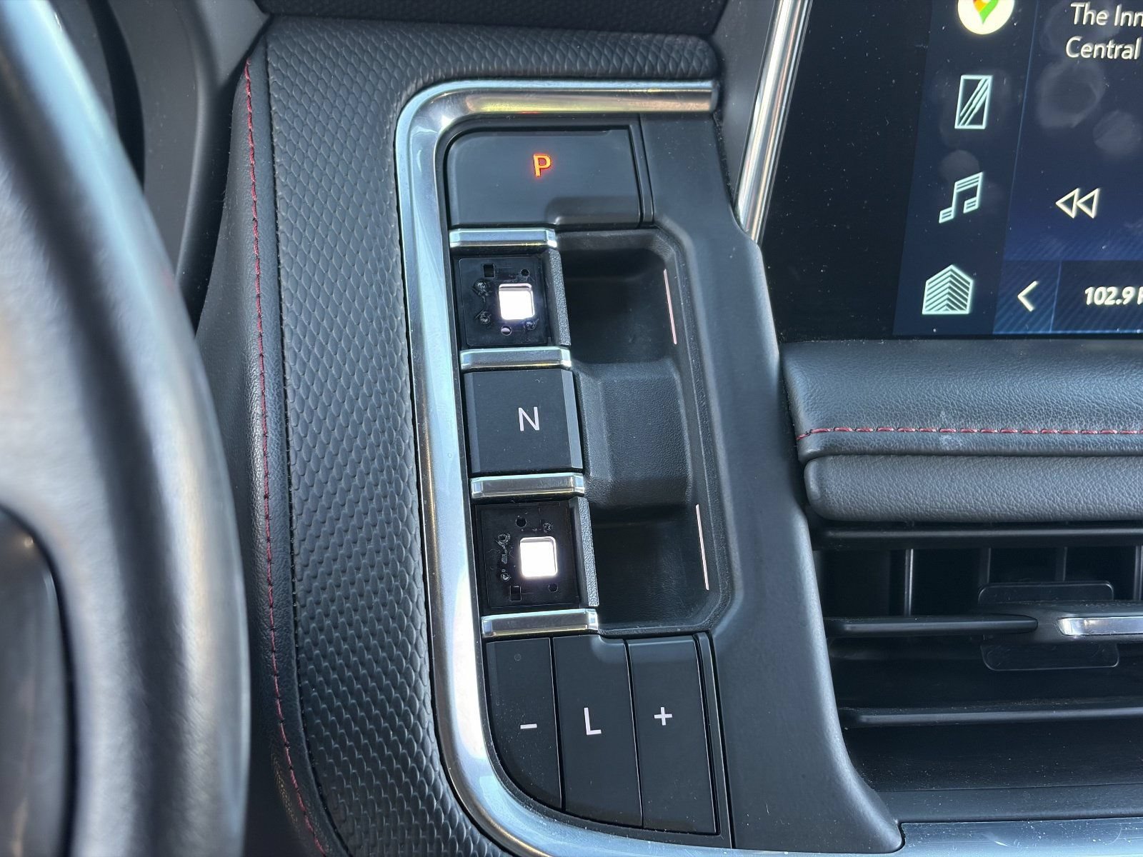 2022 Chevrolet Tahoe RST - Photo 32