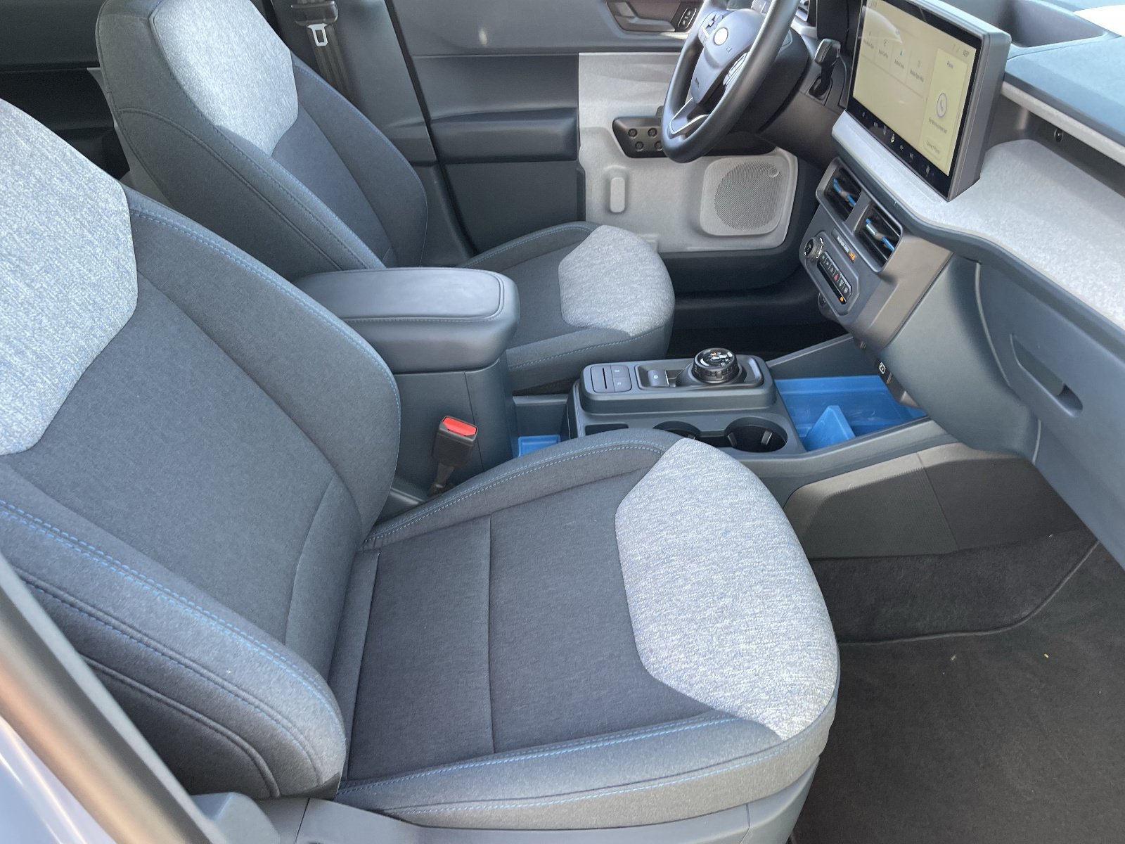 2025 Ford Maverick XLT - Photo 12