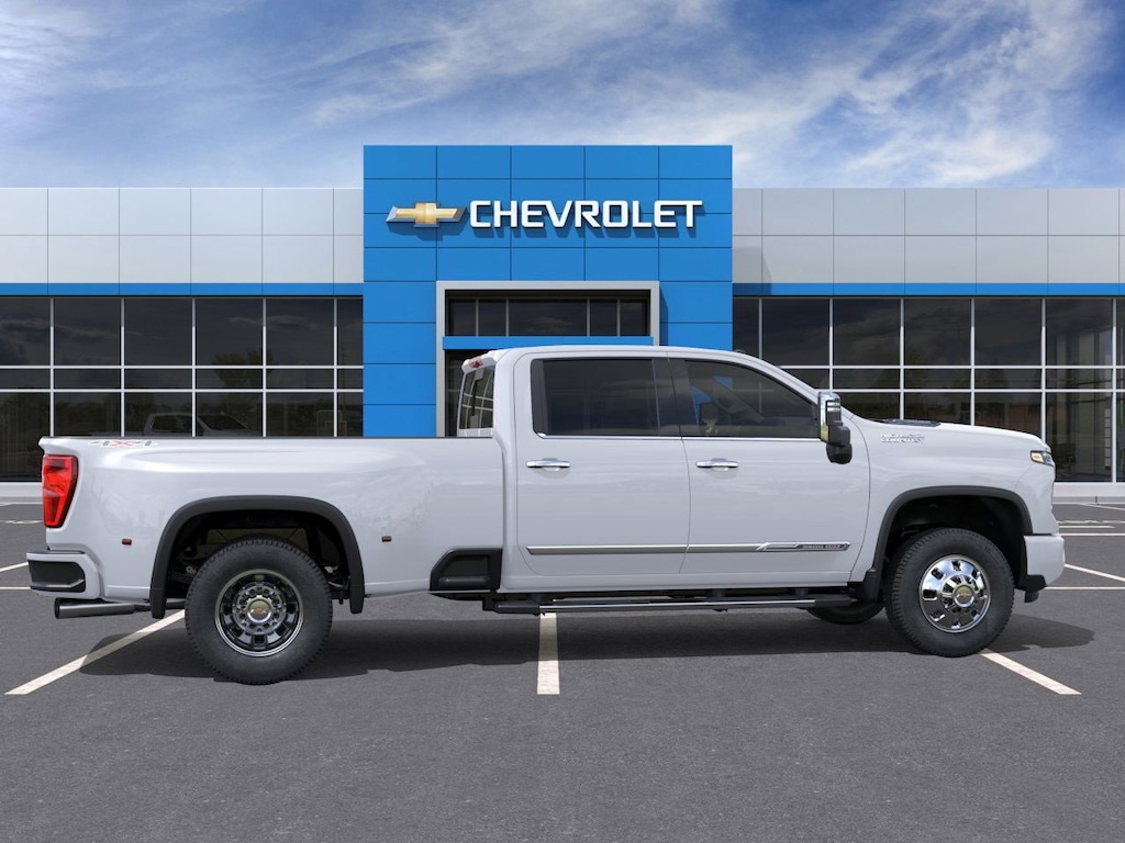 New 2026 Chevrolet Silverado 3500 HD High Country DRW Truck Crew Cab