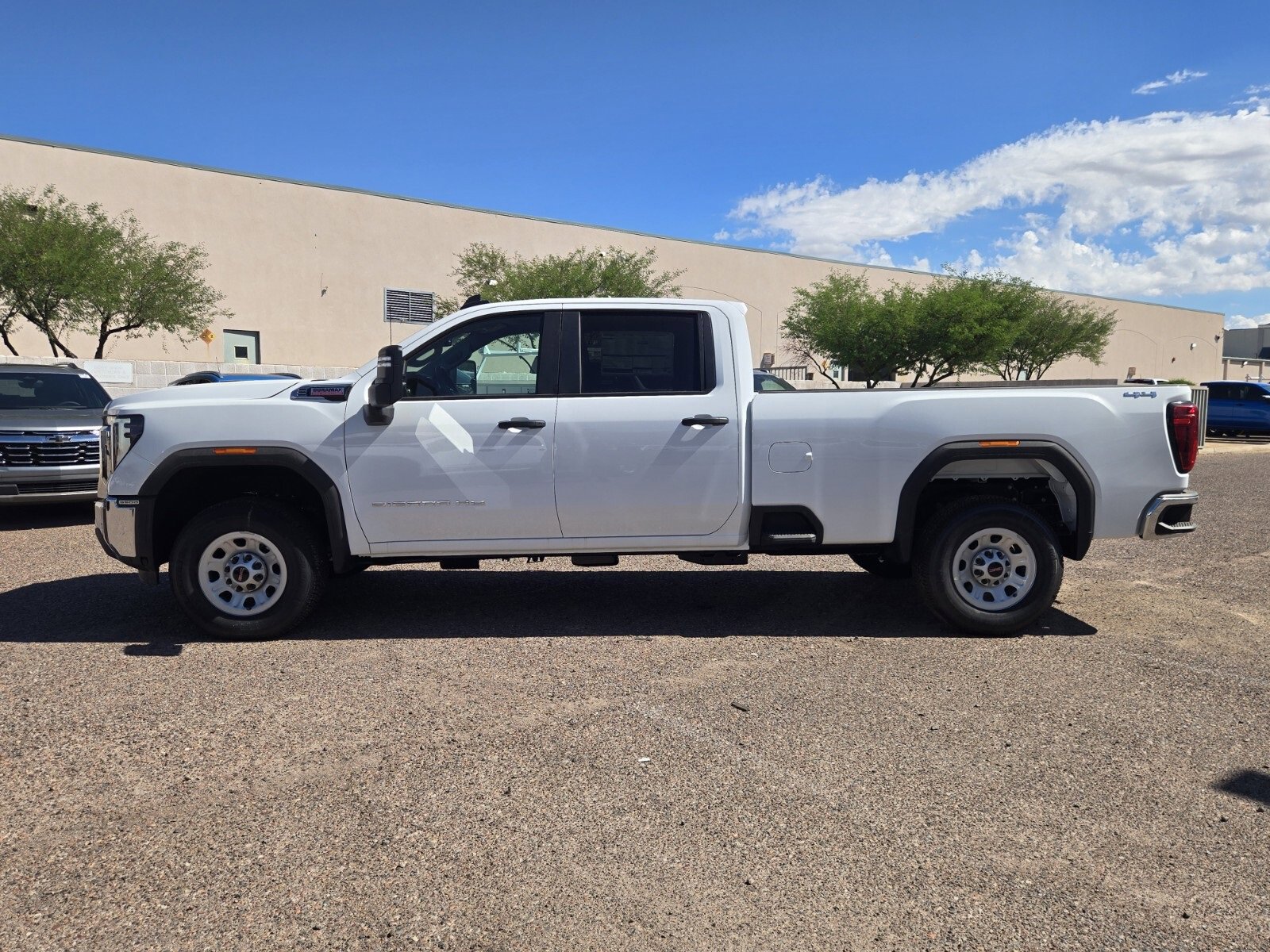 2025 Gmc Sierra 3500 HD Pro photo 2