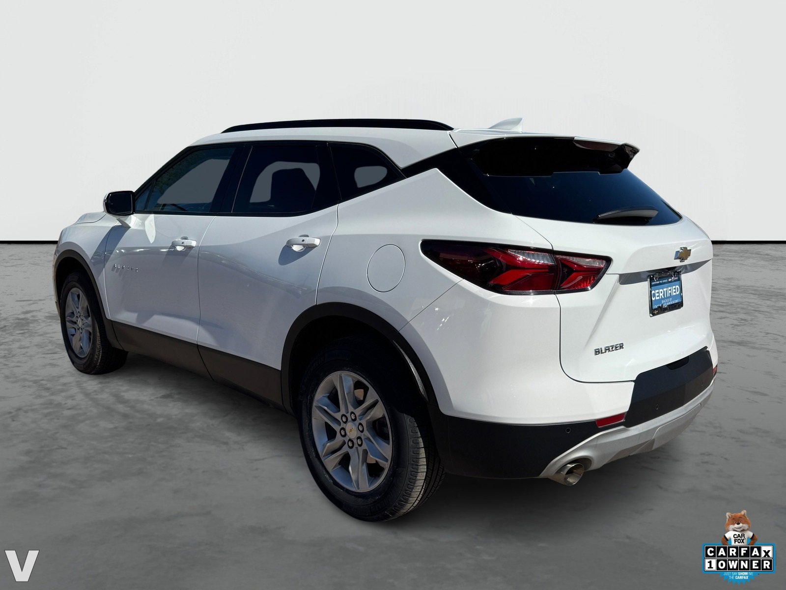 2022 Chevrolet Blazer 2LT photo 2