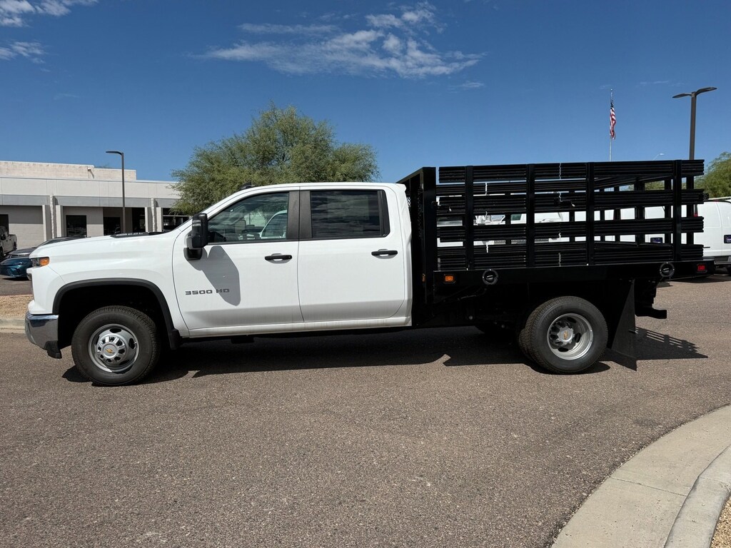 New 2024 Chevrolet Silverado 3500 HD Chassis Cab Work Truck Truck Crew Cab