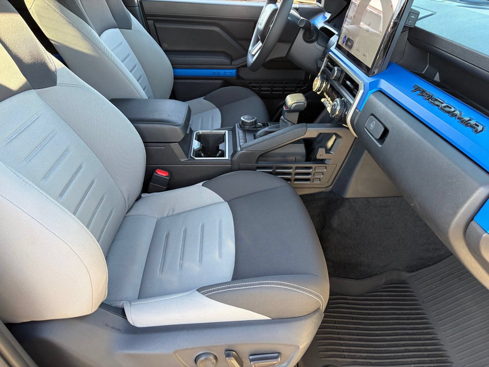 2026 Toyota Tacoma TRD Sport - Photo 12