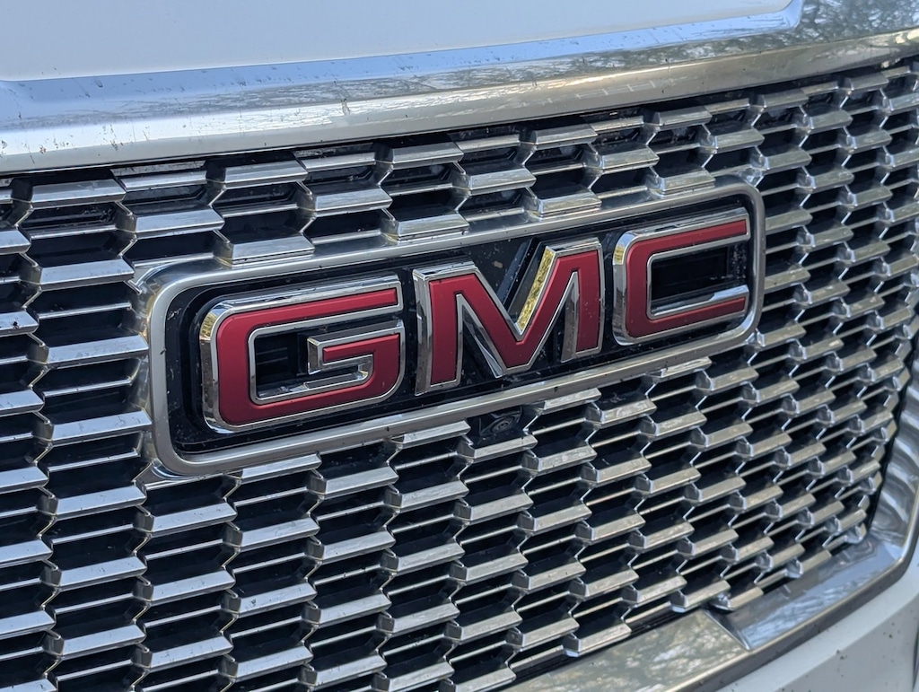 Used 2023 GMC Yukon XL Denali SUV