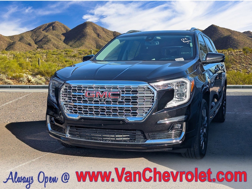 Used 2024 GMC Terrain Denali SUV