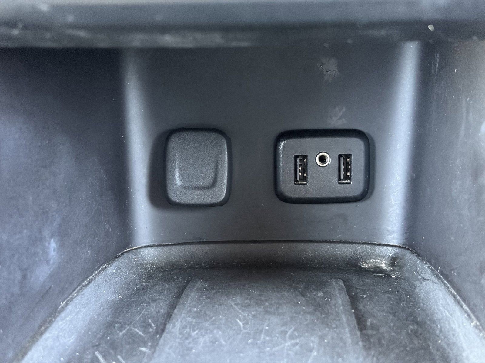 2019 GMC Acadia Denali - Photo 30