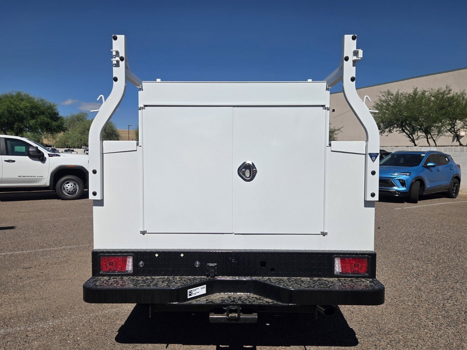 2025 Gmc Sierra 2500 HD Pro photo 3