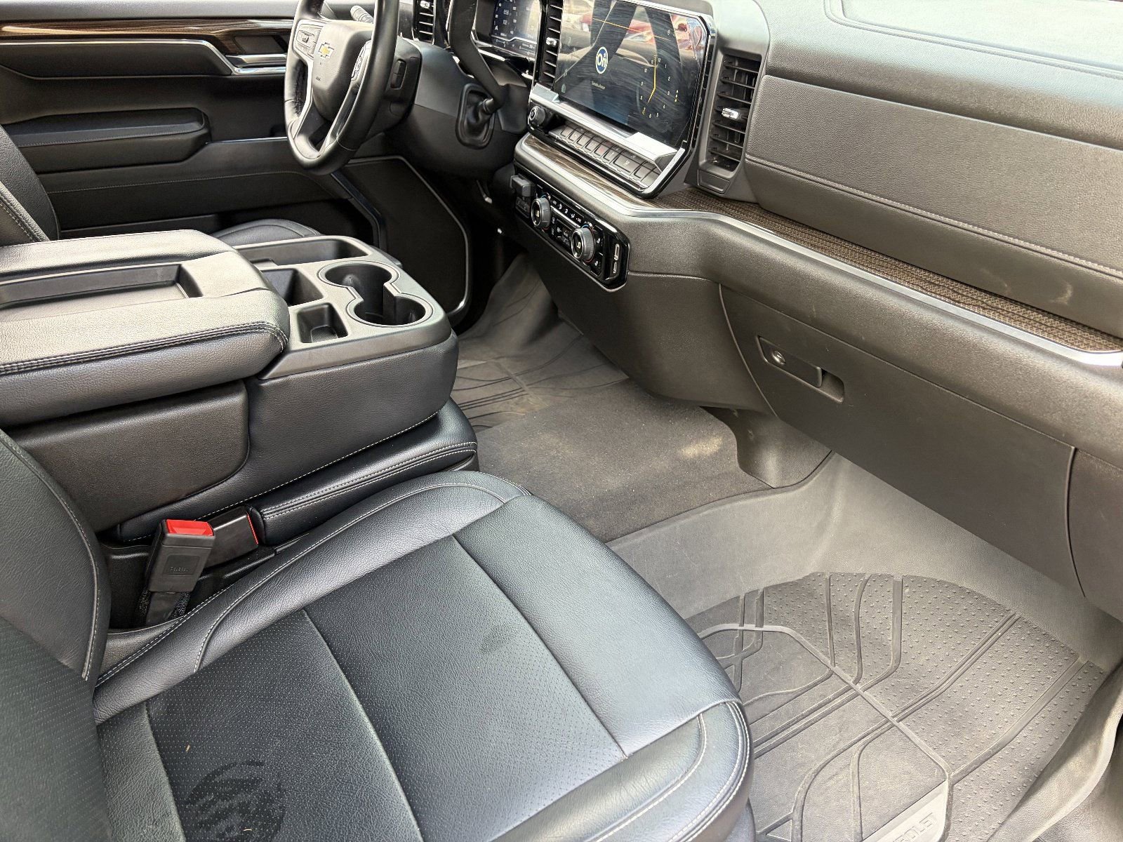 2024 Chevrolet Silverado 1500 LT - Photo 13
