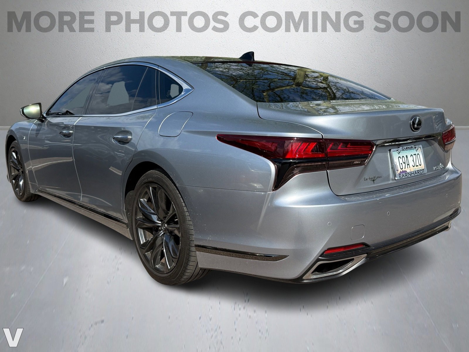 2023 Lexus LS 500 F SPORT photo 2