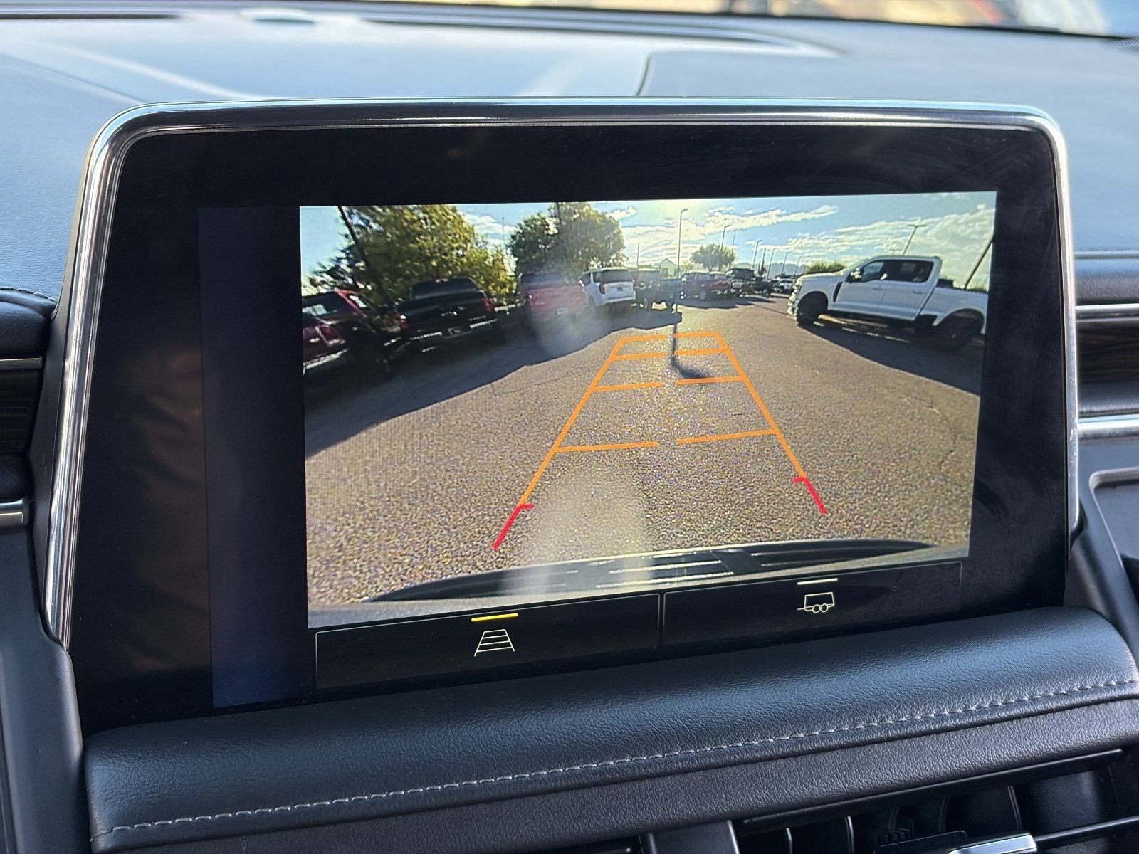 2022 Chevrolet Suburban Z71 - Photo 29