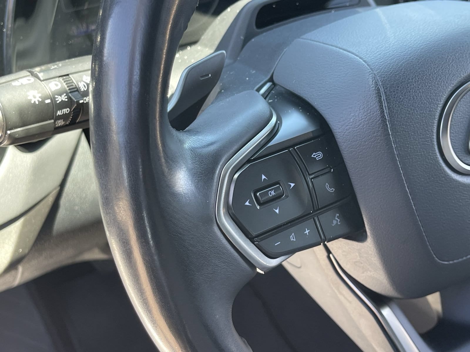 2023 Lexus RX 350 - Photo 25