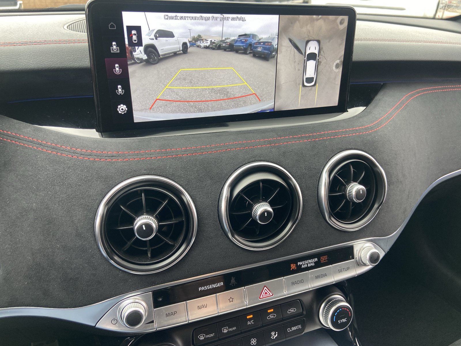 2023 Kia Stinger GT2 - Photo 23