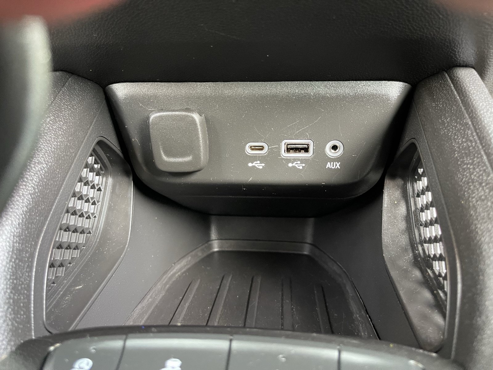 2023 Chevrolet TrailBlazer LS - Photo 28