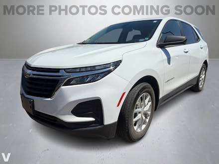 2022 Chevrolet Equinox LS SUV