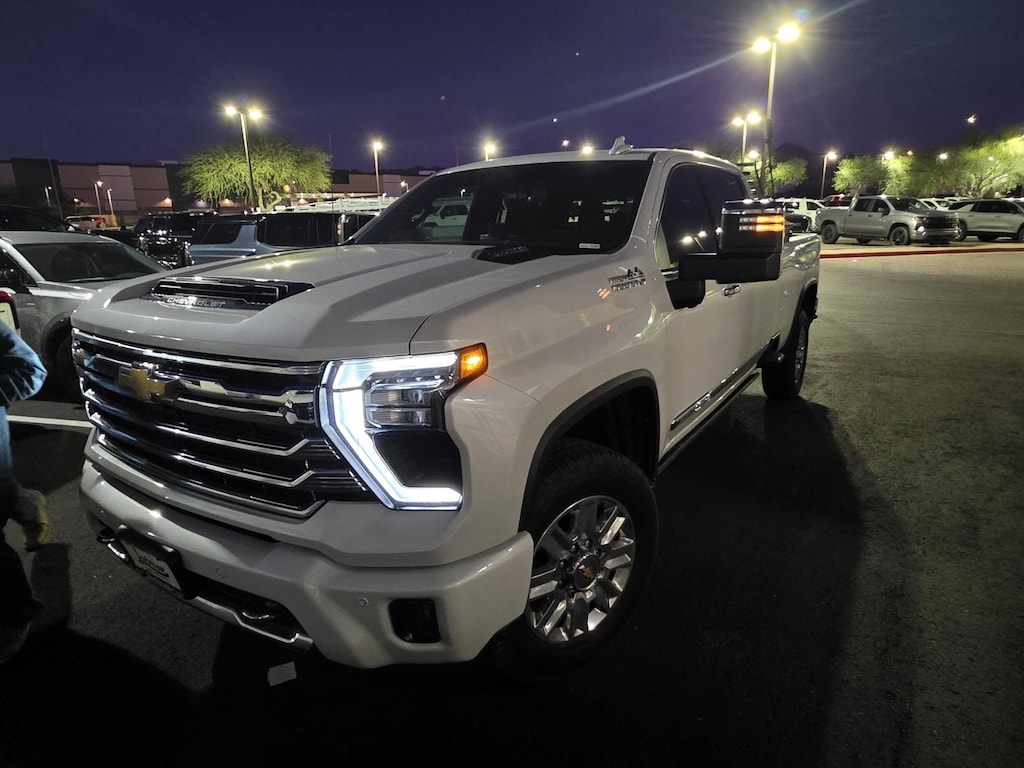 Used 2025 Chevrolet Silverado 3500 HD High Country Truck Crew Cab