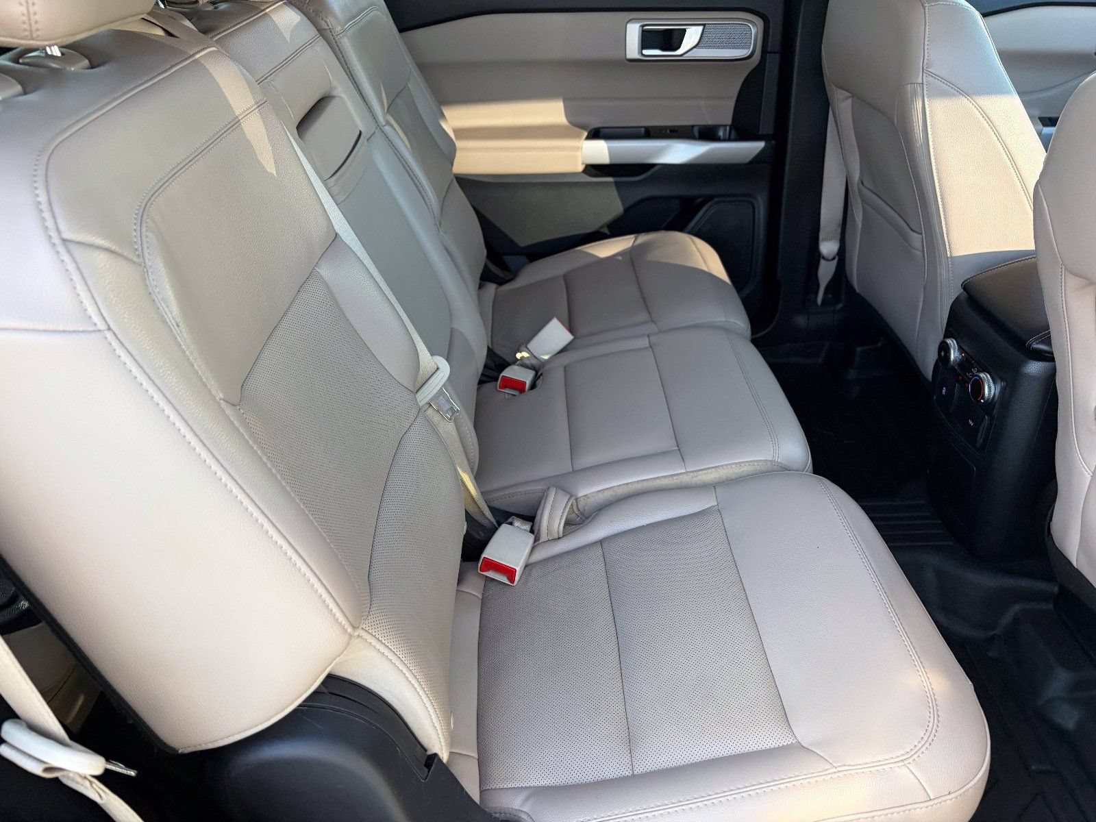 2024 Ford Explorer Limited - Photo 14
