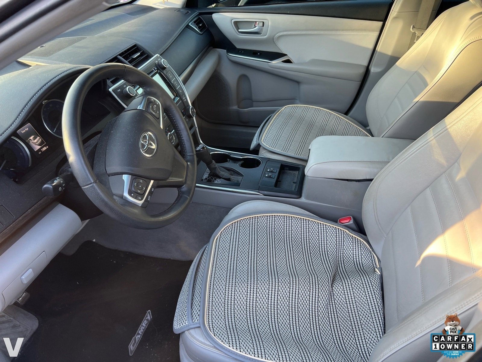 Image 9 of 2016 Toyota Camry XLE Sedan
