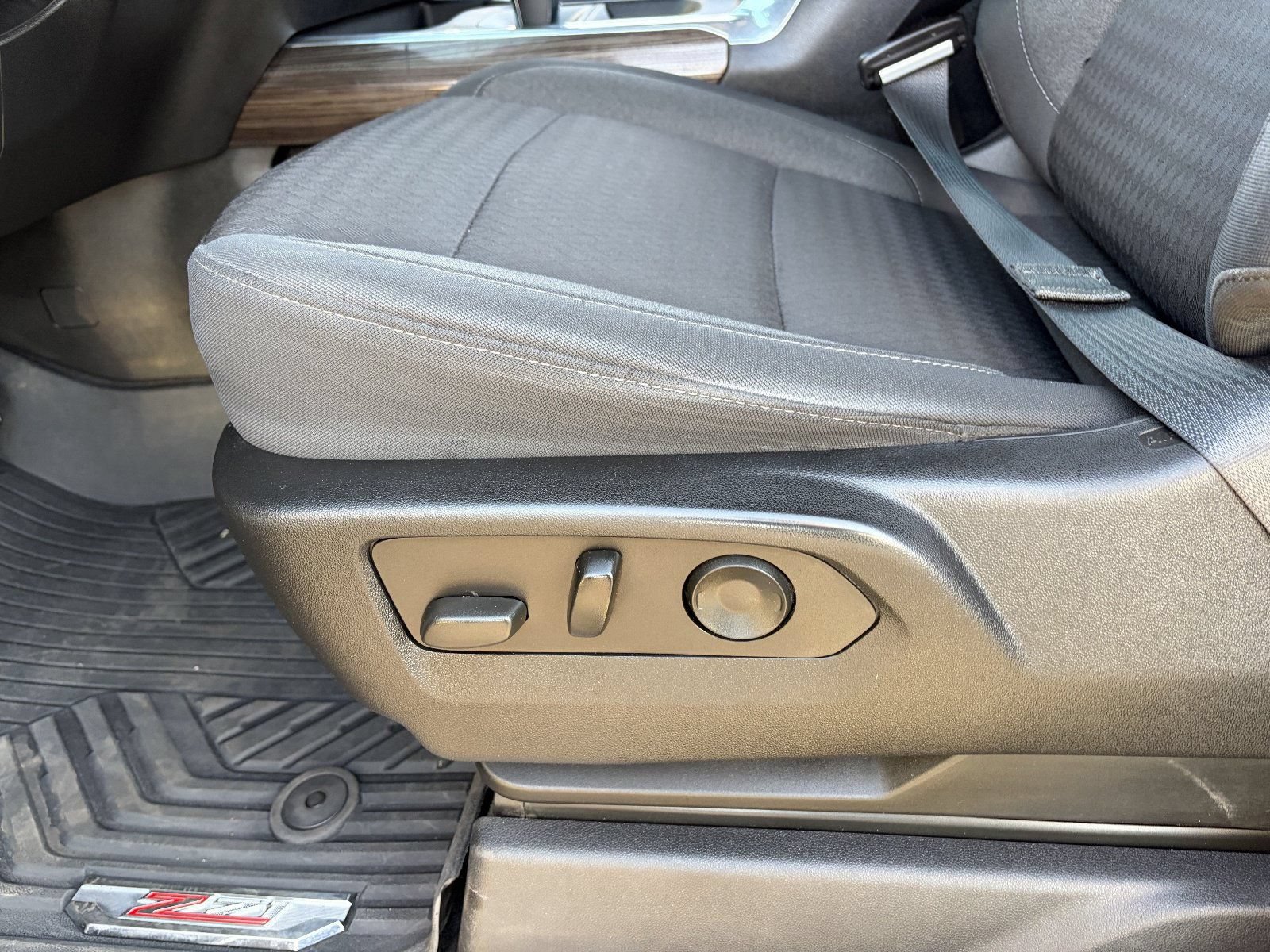2022 Chevrolet Silverado 1500 RST - Photo 22