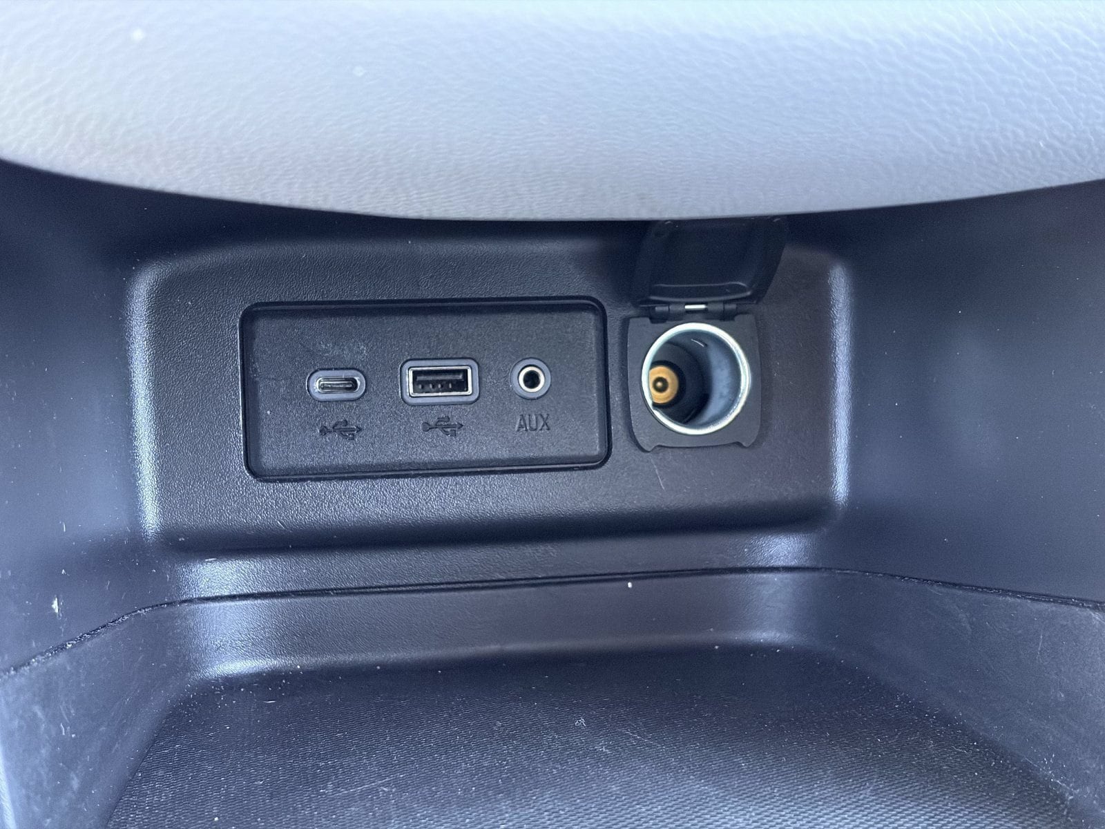 2024 Chevrolet Equinox LS - Photo 30