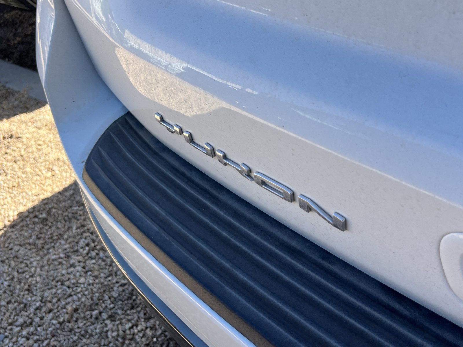 2021 GMC Yukon AT4 - Photo 6