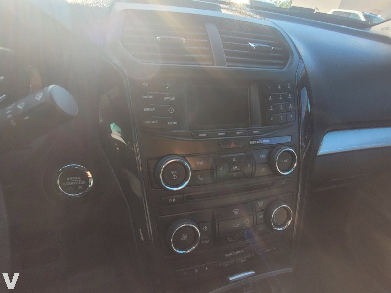 Image 9 of 2017 Ford Explorer XLT SUV