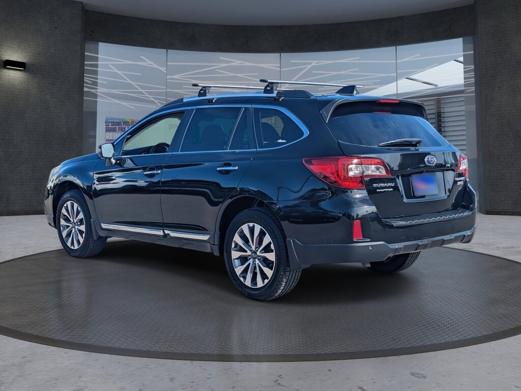 Used 2017 Subaru Outback 2.5i Touring SUV