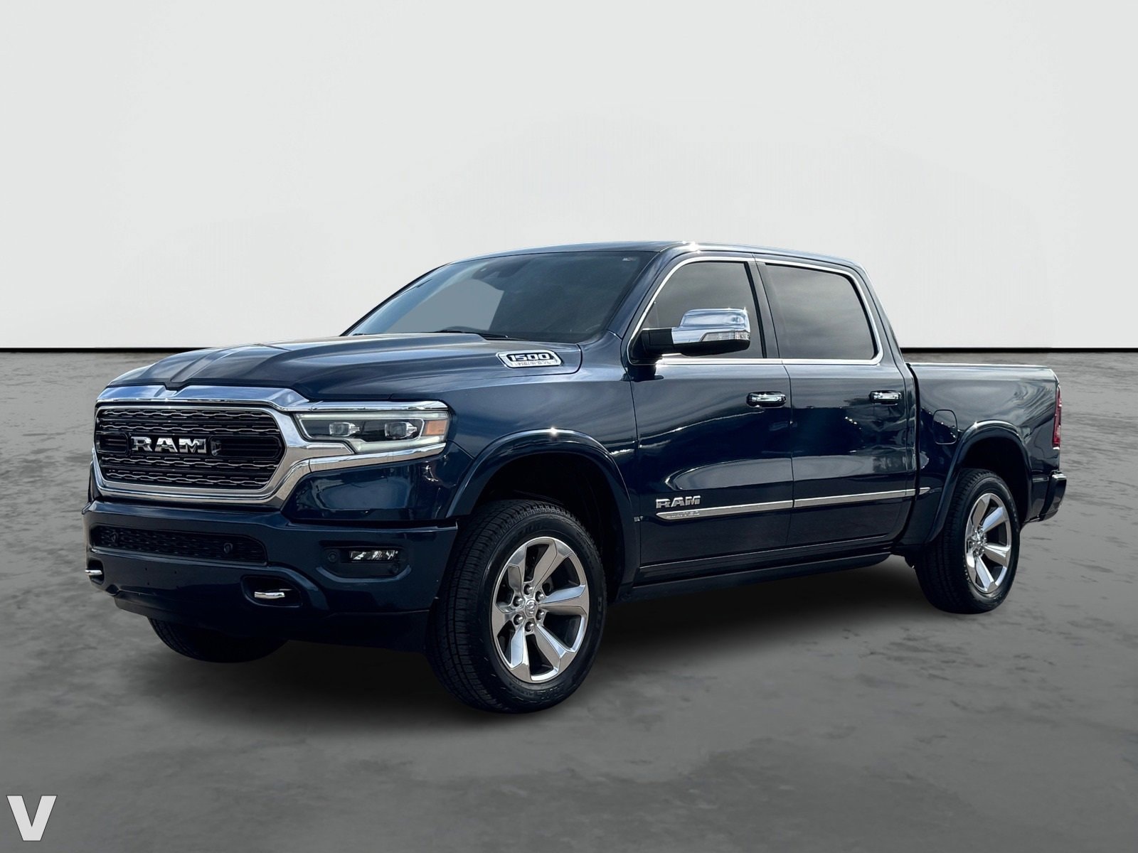 Used 2022 RAM Ram 1500 Pickup Limited with VIN 1C6SRFHT1NN208891 for sale in Scottsdale, AZ