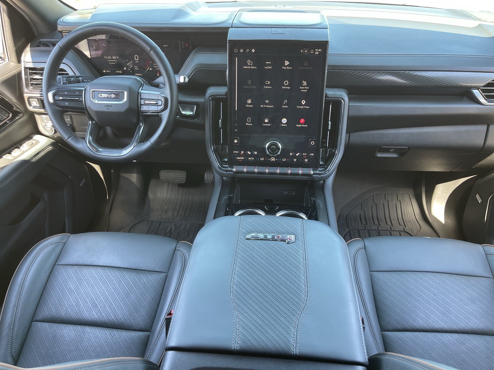 2025 GMC Yukon AT4 - Photo 17