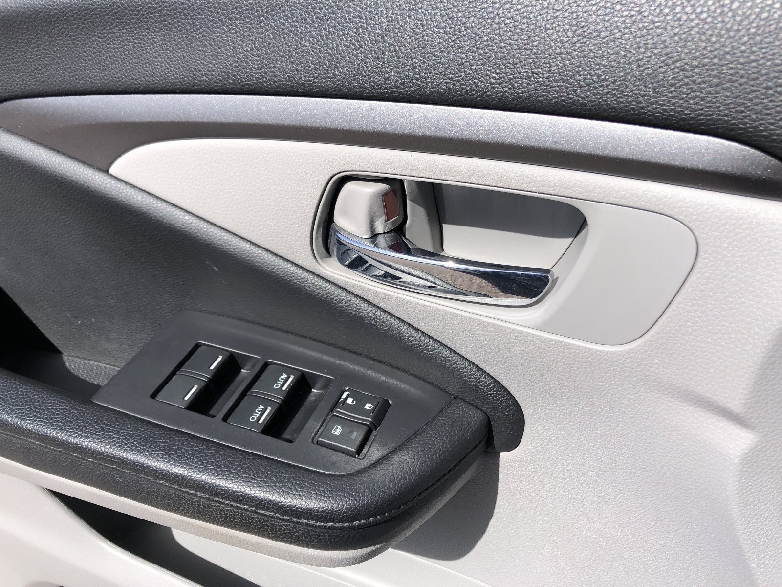 2018 Honda Pilot EX-L - Photo 23