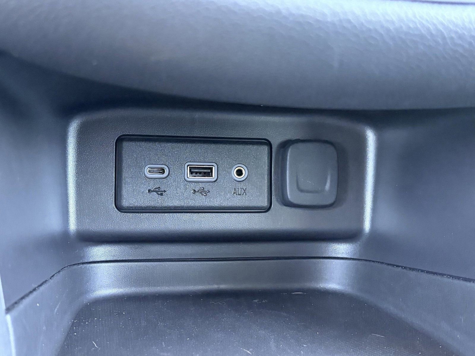 2024 Chevrolet Equinox LT - Photo 28