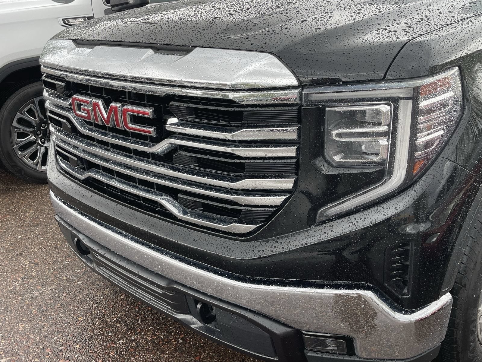 2023 GMC Sierra 1500 SLT - Photo 6