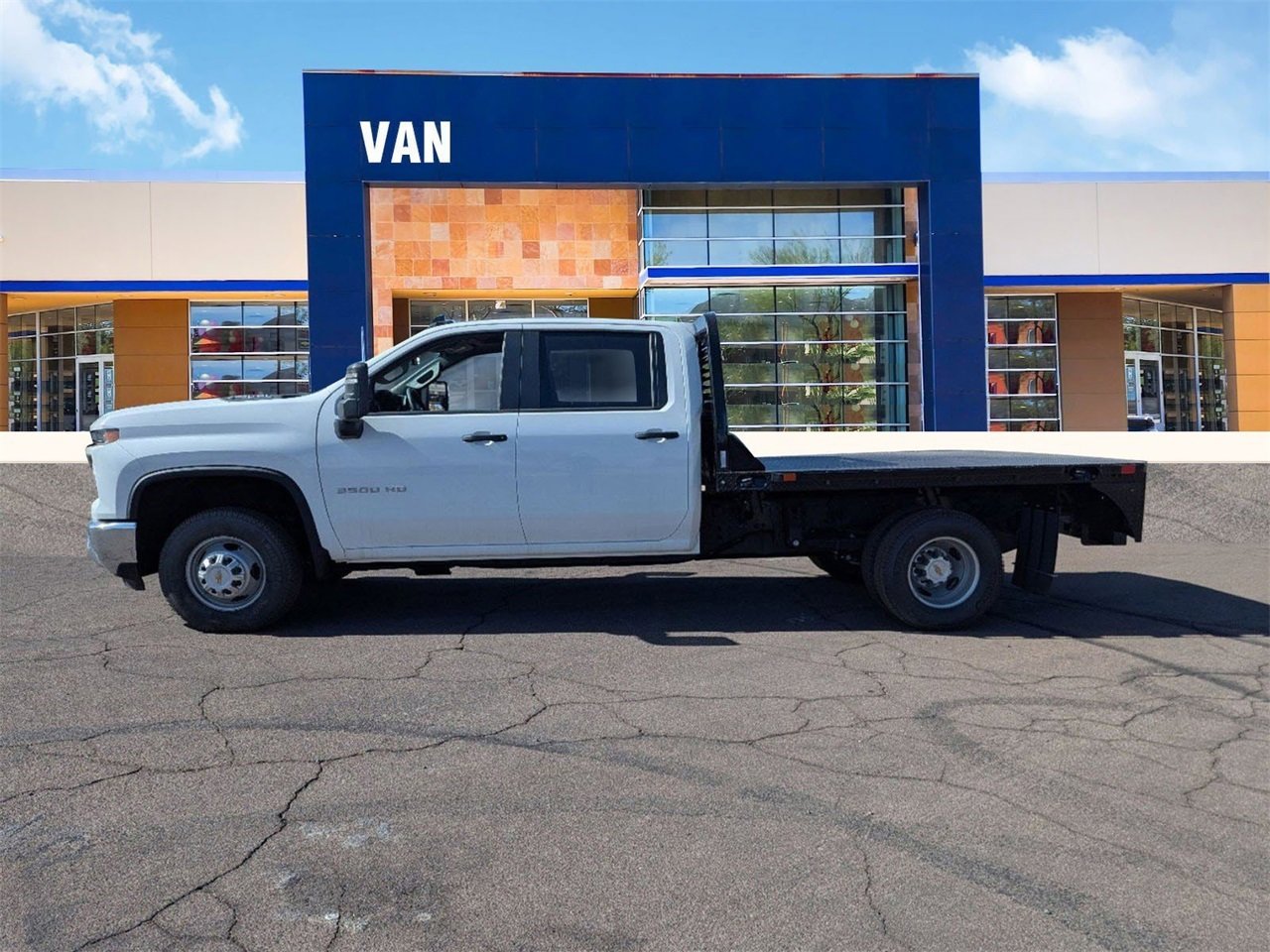 2024 Chevrolet Silverado 3500HD Work Truck photo 3