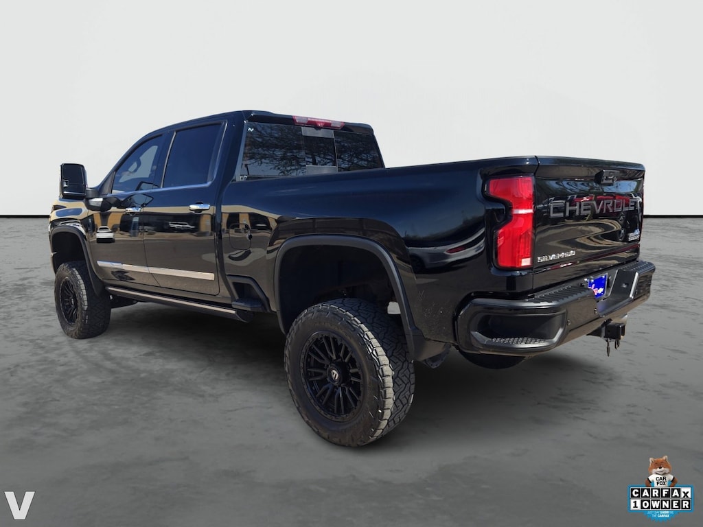 Used 2024 Chevrolet Silverado 2500 HD High Country Truck Crew Cab