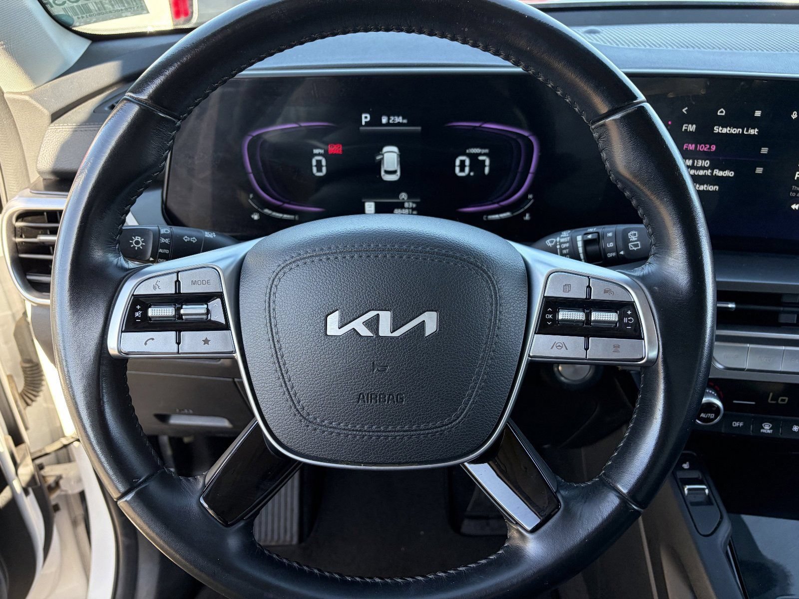 2025 Kia Telluride S - Photo 24